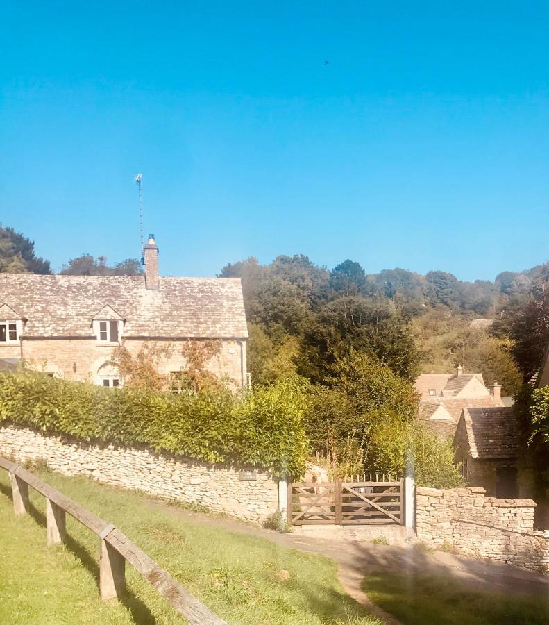 The Old Post Office Studio Apartment In A Beautiful Cotswold Village 赛伦塞斯特 外观 照片