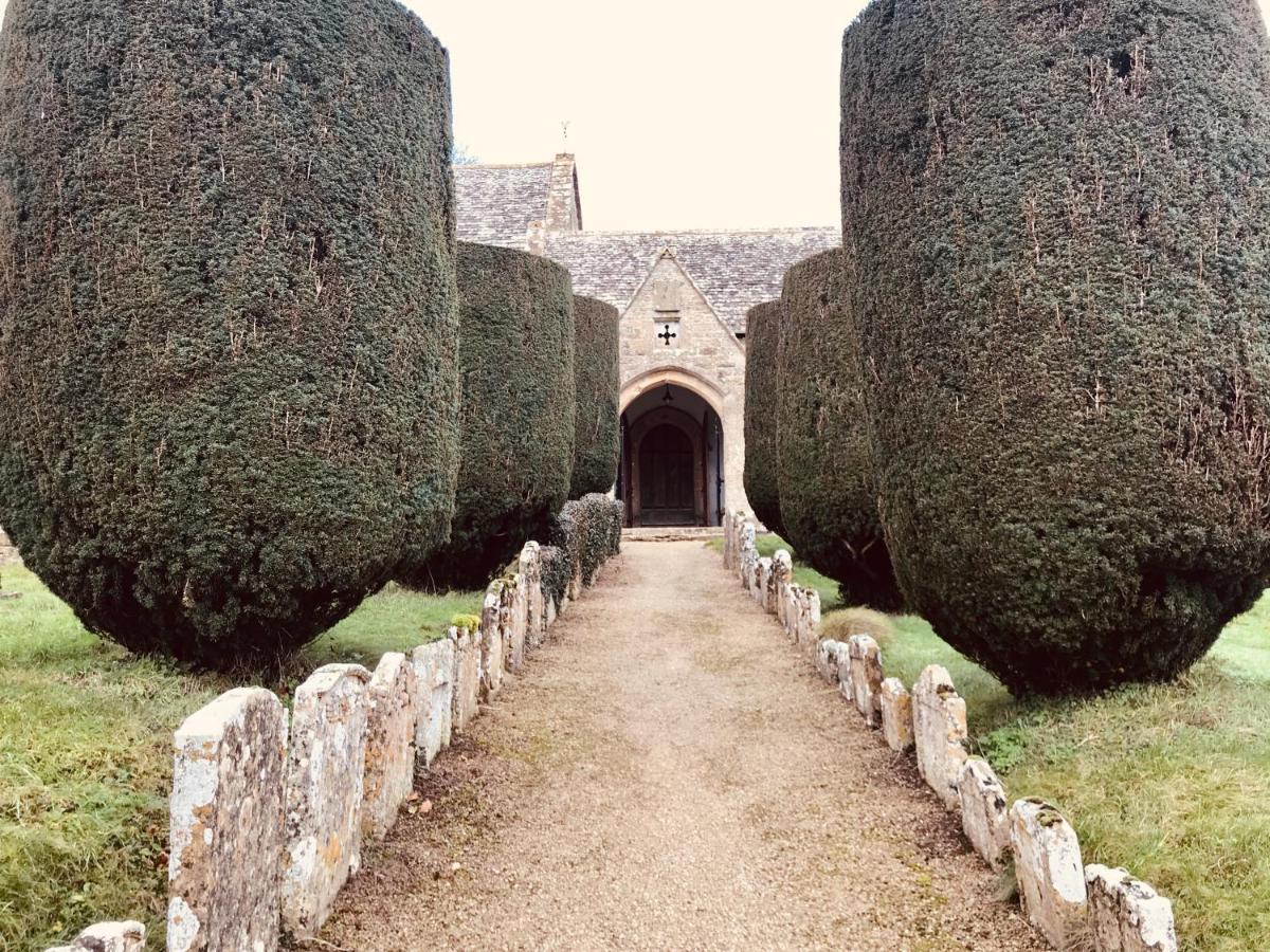 The Old Post Office Studio Apartment In A Beautiful Cotswold Village 赛伦塞斯特 外观 照片